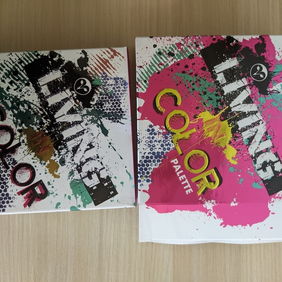 Hank & Henry Livin in colour palette. - Picture 2 of 3